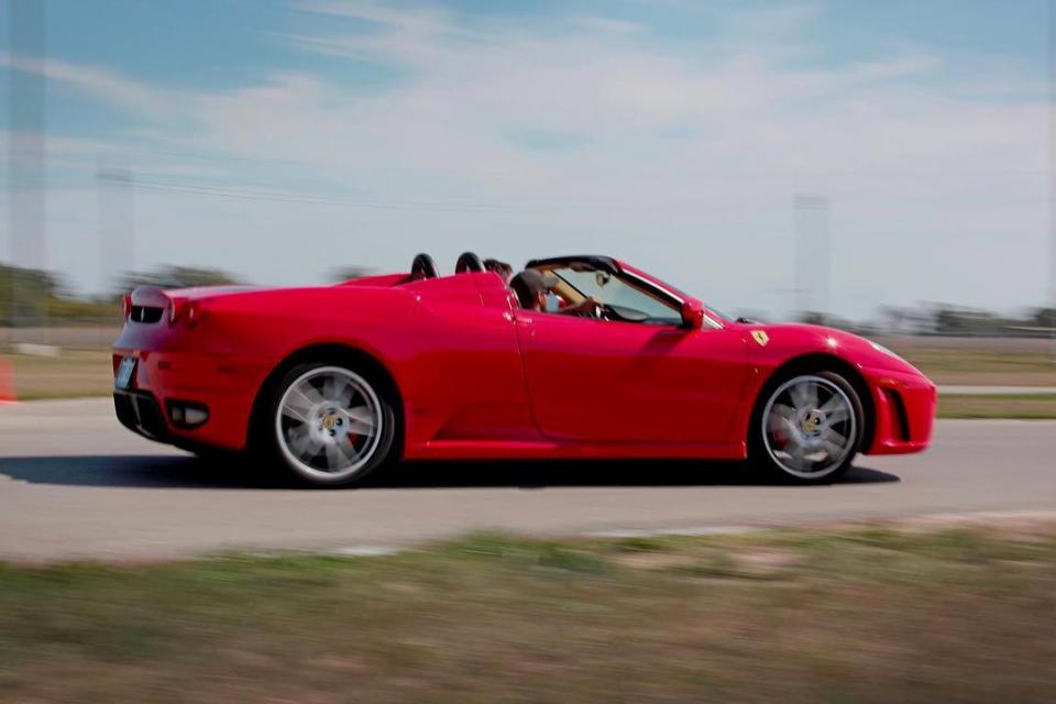 1 lap in a Ferrari F430 F1, Porsche 997 Turbo